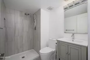 1004 E Osborn Rd, Phoenix, AZ 85014 - Photo 11