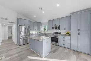 1852 N Saffron Cir, Mesa, AZ 85205 - Photo 13