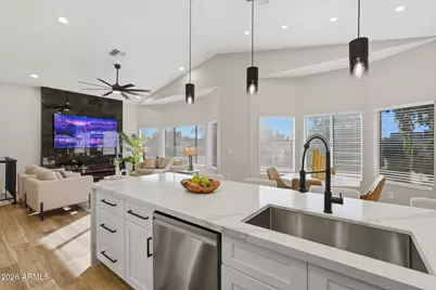 19048 N 37th Place, Phoenix, AZ 85050 - Photo 21