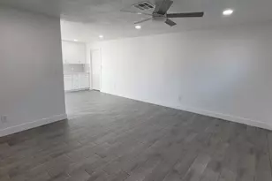 3609 W Denton Ln, Phoenix, AZ 85019 - Photo 5