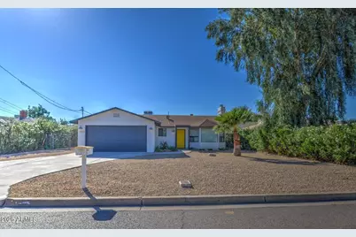 3022 N 34th Place, Phoenix, AZ 85018 - Photo 3