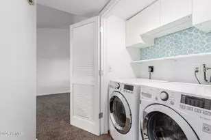 301 E Desert Ln, Gilbert, AZ 85234 - Photo 27