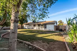 301 E Desert Ln, Gilbert, AZ 85234 - Photo 33