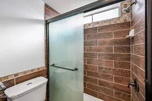 10610 S 48th St, Phoenix, AZ 85044 - Photo 17