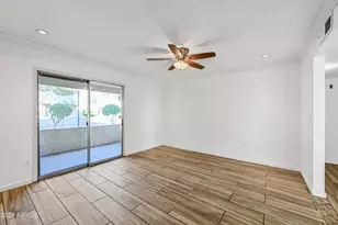 10610 S 48th St, Phoenix, AZ 85044 - Photo 3