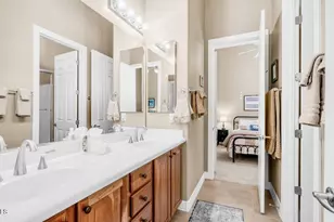 40715 N Long Landing Ct, Phoenix, AZ 85086 - Photo 19