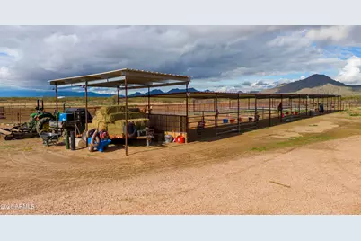 46109 W J-1 Ranch Road, Wickenburg, AZ 85390 - Photo 27
