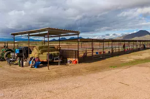 46109 W J-1 Ranch Rd, Wickenburg, AZ 85390 - Photo 27