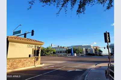 5350 E Deer Valley Drive #1418, Phoenix, AZ 85054 - Photo 33