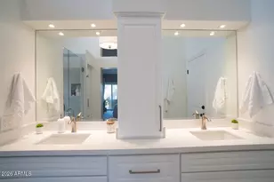 9220 N 100th Pl, Scottsdale, AZ 85258 - Photo 17