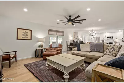 11826 N 38th Place, Phoenix, AZ 85028 - Photo 9