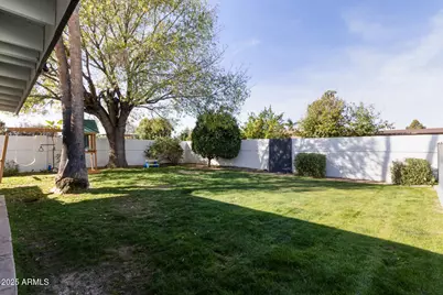 11826 N 38th Place, Phoenix, AZ 85028 - Photo 33