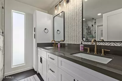 11826 N 38th Place, Phoenix, AZ 85028 - Photo 19