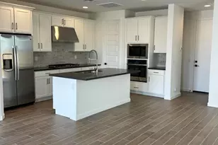 25916 N 22nd Ln, Phoenix, AZ 85085 - Photo 5