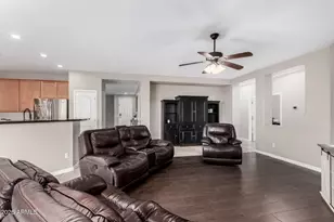 25828 N Desert Mesa Dr, Surprise, AZ 85387 - Photo 11