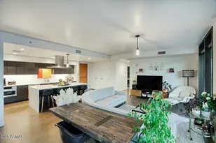 200 W Portland St, Phoenix, AZ 85003 - Photo 9