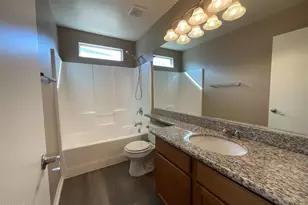 5319 W Burton Dr, Phoenix, AZ 85043 - Photo 25