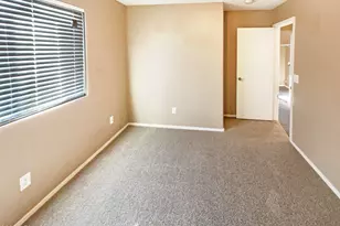 5319 W Burton Dr, Phoenix, AZ 85043 - Photo 19