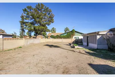7642 N 46th Avenue, Glendale, AZ 85301 - Photo 19