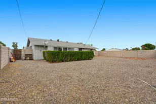 10365 W Pinehurst Dr, Sun City, AZ 85351 - Photo 3