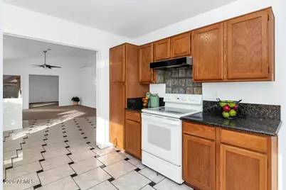 18204 N 18th Place, Phoenix, AZ 85022 - Photo 9