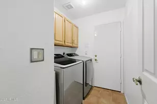 1338 E Sunburst Ln, Tempe, AZ 85284 - Photo 23