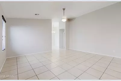 5629 S 11th Place, Phoenix, AZ 85040 - Photo 7