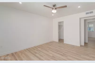 10935 W Santa Fe Drive, Sun City, AZ 85351 - Photo 19