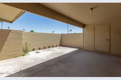 10935 W Santa Fe Drive, Sun City, AZ 85351 - Photo 31