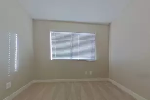 2645 S 63rd Ln, Phoenix, AZ 85043 - Photo 13