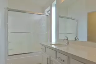 2645 S 63rd Ln, Phoenix, AZ 85043 - Photo 9