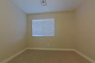 2645 S 63rd Ln, Phoenix, AZ 85043 - Photo 11