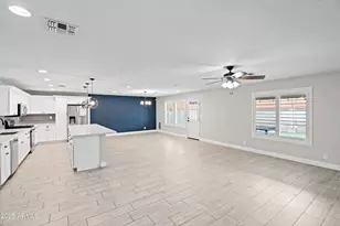 2226 S Kachina Dr, Tempe, AZ 85282 - Photo 9