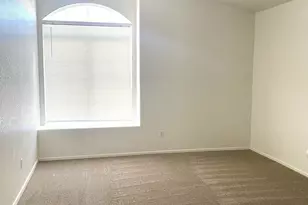 1013 W Sandra Ter, Phoenix, AZ 85023 - Photo 7