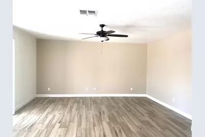 1013 W Sandra Terrace, Phoenix, AZ 85023 - Photo 5