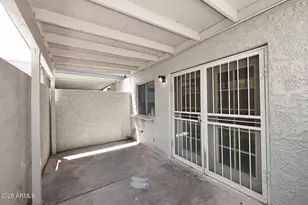 2416 W Caribbean Ln, Phoenix, AZ 85023 - Photo 33