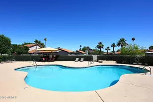 2416 W Caribbean Ln, Phoenix, AZ 85023 - Photo 41