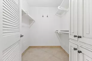 8084 E Del Laton Dr, Scottsdale, AZ 85258 - Photo 17