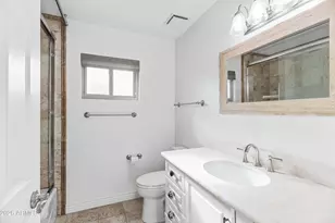 8084 E Del Laton Dr, Scottsdale, AZ 85258 - Photo 23