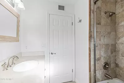 8084 E Del Laton Drive, Scottsdale, AZ 85258 - Photo 21