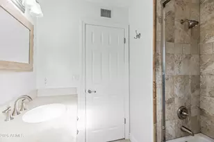 8084 E Del Laton Dr, Scottsdale, AZ 85258 - Photo 21