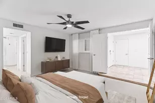 8084 E Del Laton Dr, Scottsdale, AZ 85258 - Photo 13