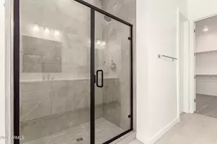 15832 W Desert Hollow Dr, Surprise, AZ 85387 - Photo 17