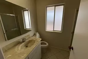 10551 W Prairie Hills Cir, Sun City, AZ 85351 - Photo 11