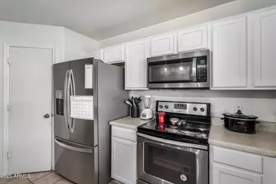 3028 W Chanute Pass, Phoenix, AZ 85041 - Photo 17