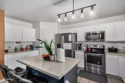 3028 W Chanute Pass, Phoenix, AZ 85041 - Photo 15