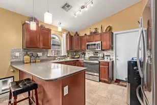 16101 W Latham St, Goodyear, AZ 85338 - Photo 11