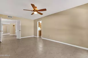 10405 W Mountain View Rd, Sun City, AZ 85351 - Photo 13