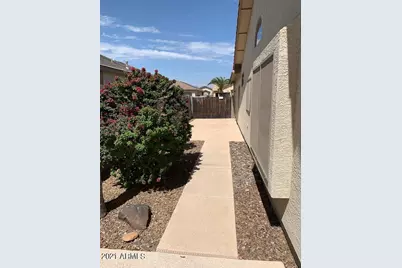 14641 W Hearn Road, Surprise, AZ 85379 - Photo 35