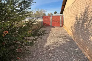 970 E Cottonwood Dr, Sierra Vista, AZ 85635 - Photo 31